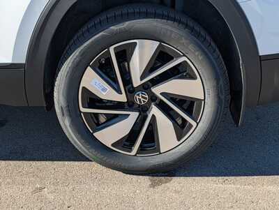 2026 Volkswagen Atlas, $44286. Photo 4