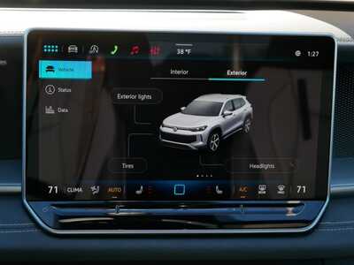 2026 Volkswagen Tiguan, $39476. Photo 10