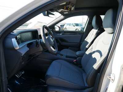 2026 Volkswagen Tiguan, $39476. Photo 5