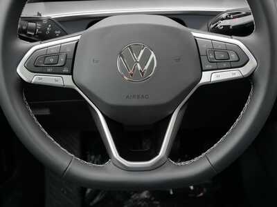 2026 Volkswagen Tiguan, $37286. Photo 9