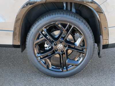 2026 Volkswagen Tiguan, $39651. Photo 4