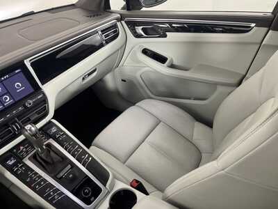 2020 Porsche Macan, $0. Photo 11