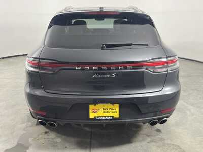 2020 Porsche Macan, $0. Photo 6