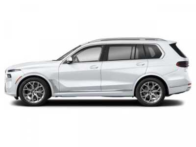 2026 BMW X7, $126885. Photo 3