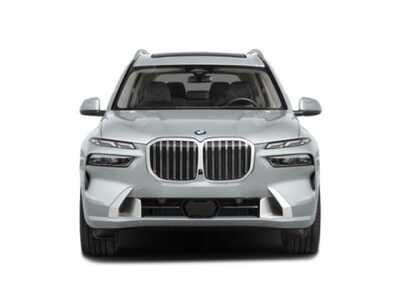 2026 BMW X7, $126885. Photo 7