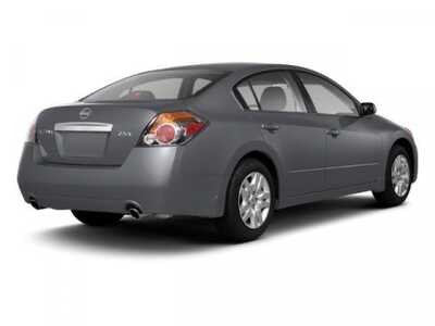 2010 Nissan Altima, $5998. Photo 2