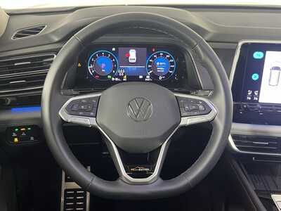 2025 Volkswagen Atlas, $39698. Photo 12