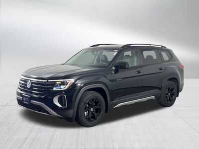 2025 Volkswagen Atlas, $39698. Photo 3
