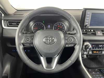 2021 Toyota RAV4, $25000. Photo 12