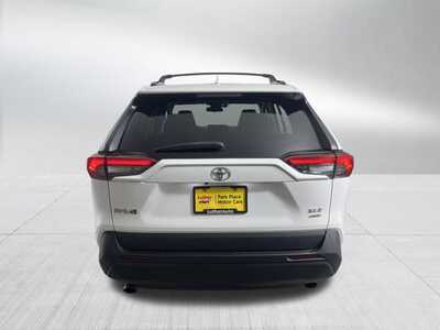 2021 Toyota RAV4, $25000. Photo 6
