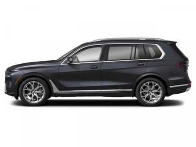 2026 BMW X7, $103485. Photo 3
