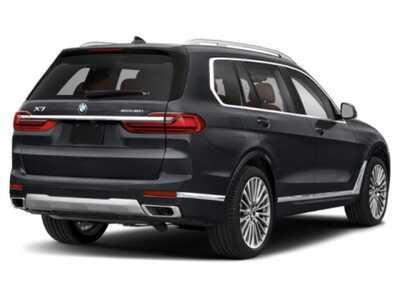 2022 BMW X7, $0. Photo 5