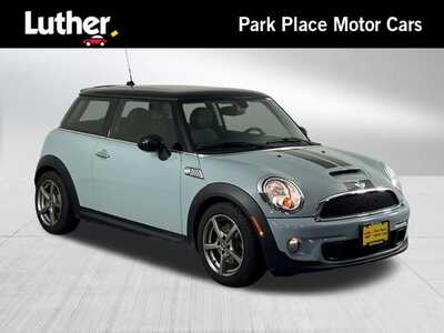 2013 MINI Cooper, $0. Photo 1