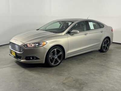 2016 Ford Fusion, $15000. Photo 3