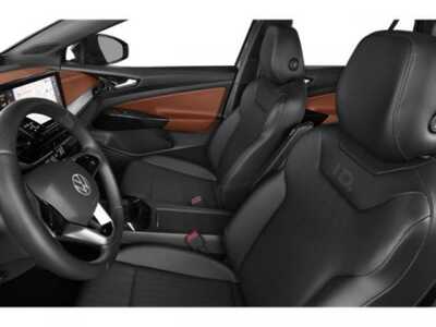 2021 Volkswagen ID.4, $18998. Photo 12