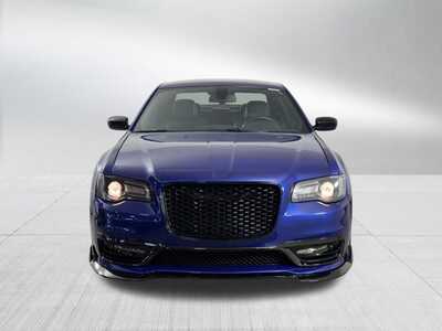 2018 Chrysler 300, $18498. Photo 2