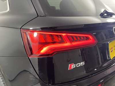 2018 Audi SQ5, $21998. Photo 8