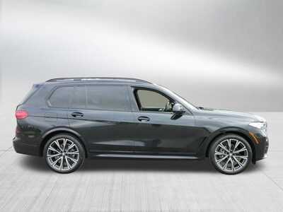 2022 BMW X7, $0. Photo 8