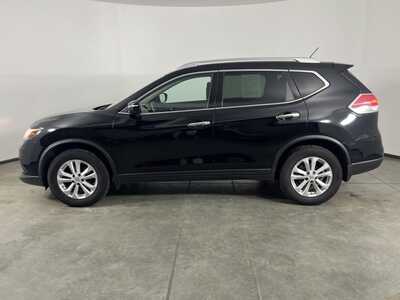 2015 Nissan Rogue, $10000. Photo 4