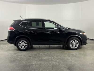 2015 Nissan Rogue, $10000. Photo 8
