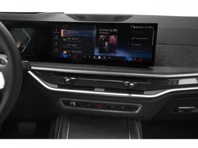 2026 BMW X7, $102450. Photo 12