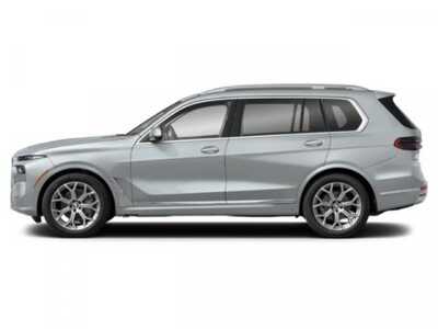 2026 BMW X7, $102450. Photo 6