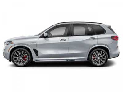 2026 BMW X5, $88600. Photo 2