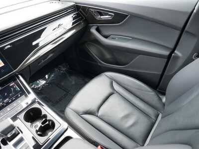 2022 Audi Q7, $36998. Photo 11