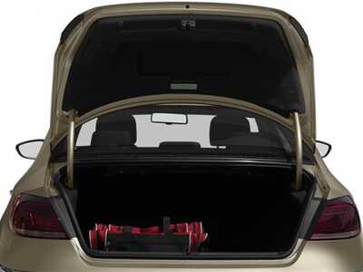 2013 Volkswagen CC, $6998. Photo 12