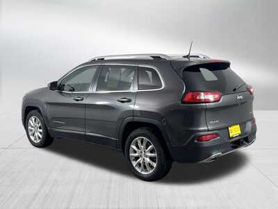 2016 Jeep Cherokee, $10000. Photo 5