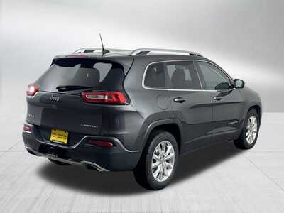 2016 Jeep Cherokee, $10000. Photo 7