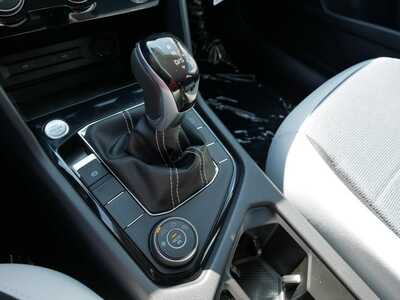 2025 Volkswagen Taos, $29441. Photo 10