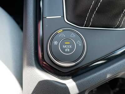 2025 Volkswagen Taos, $29441. Photo 11