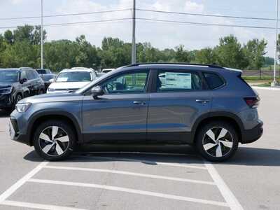2025 Volkswagen Taos, $29441. Photo 3