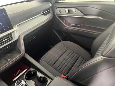 2025 Ford Explorer, $0. Photo 11