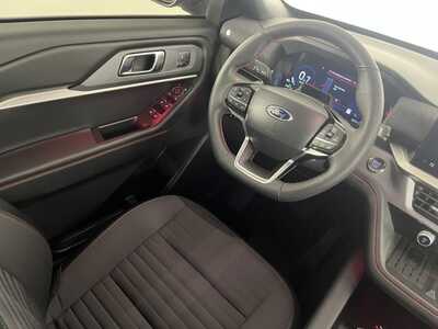 2025 Ford Explorer, $0. Photo 9