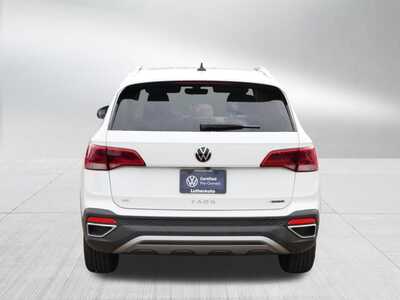 2024 Volkswagen Taos, $25000. Photo 6