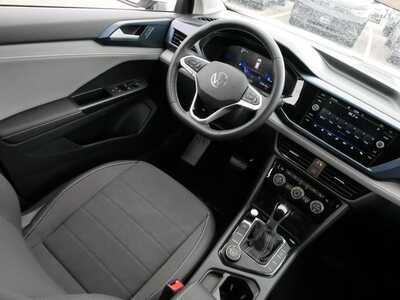 2024 Volkswagen Taos, $25000. Photo 9