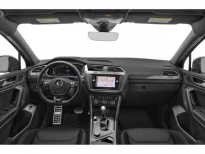 2020 Volkswagen Tiguan, $20998. Photo 11