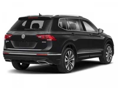 2020 Volkswagen Tiguan, $20998. Photo 5