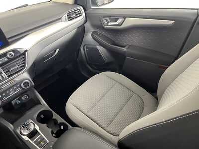 2020 Ford Escape, $12998. Photo 11