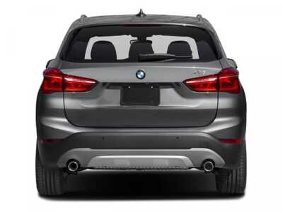2017 BMW X1, $10000. Photo 5