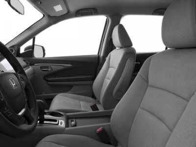 2016 Honda Pilot, $15998. Photo 8