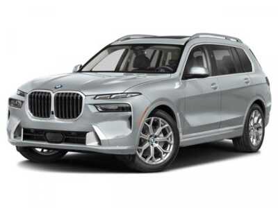 2026 BMW X7, $97350. Photo 4