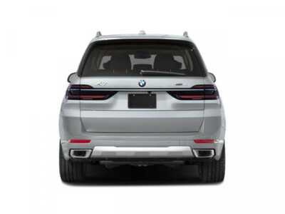 2026 BMW X7, $97350. Photo 8