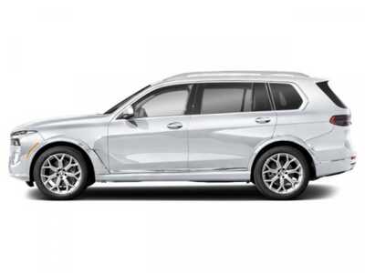 2023 BMW X7, $0. Photo 3