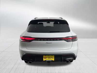 2022 Porsche Macan, $45000. Photo 6