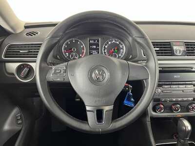 2015 Volkswagen Passat, $0. Photo 12