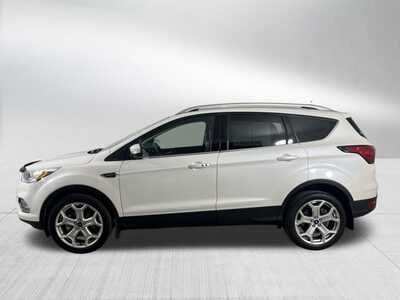 2019 Ford Escape, $18998. Photo 4