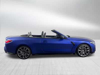 2022 BMW M4, $70350. Photo 8